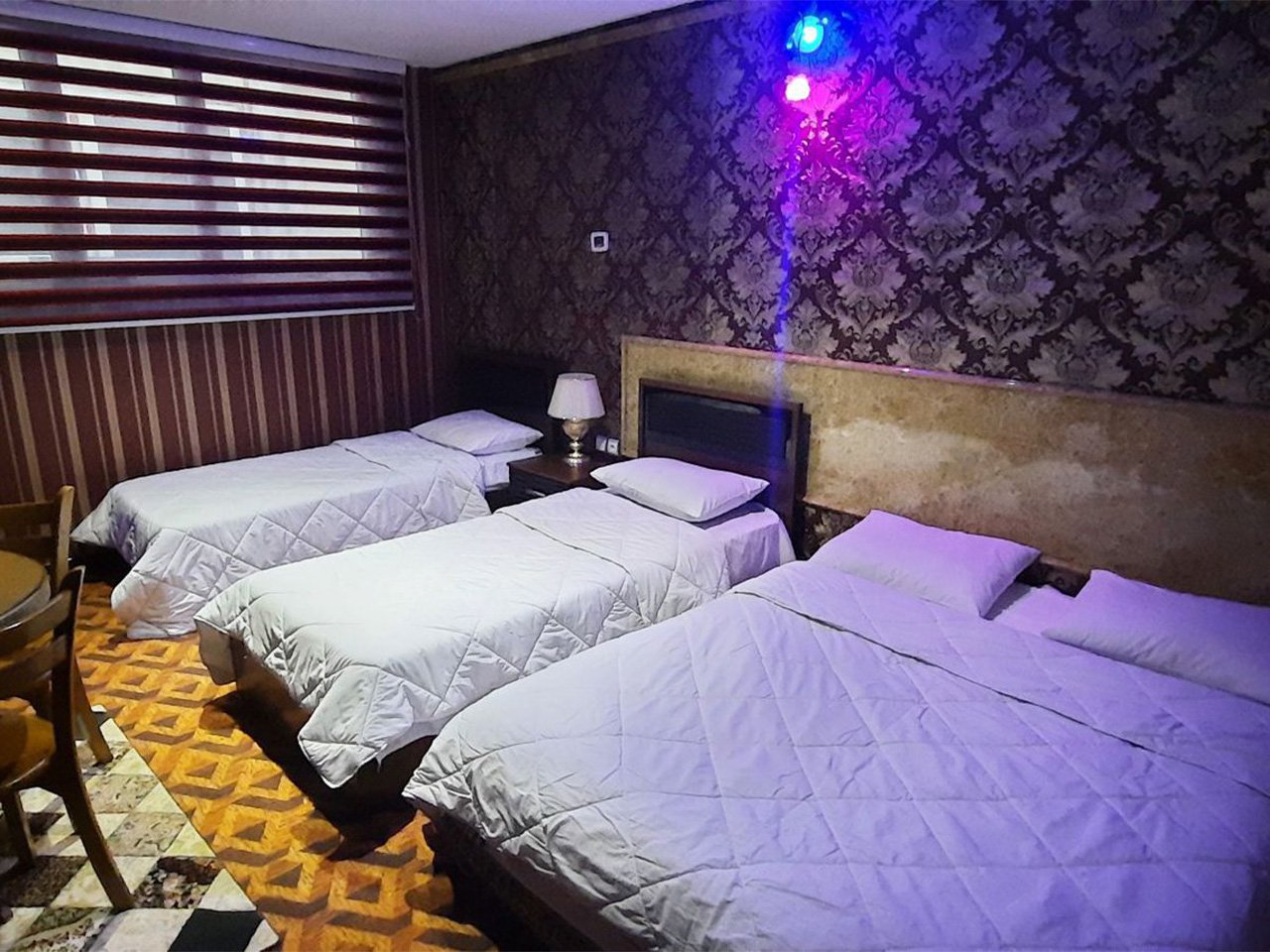 سوئیت اتابک واحد 402