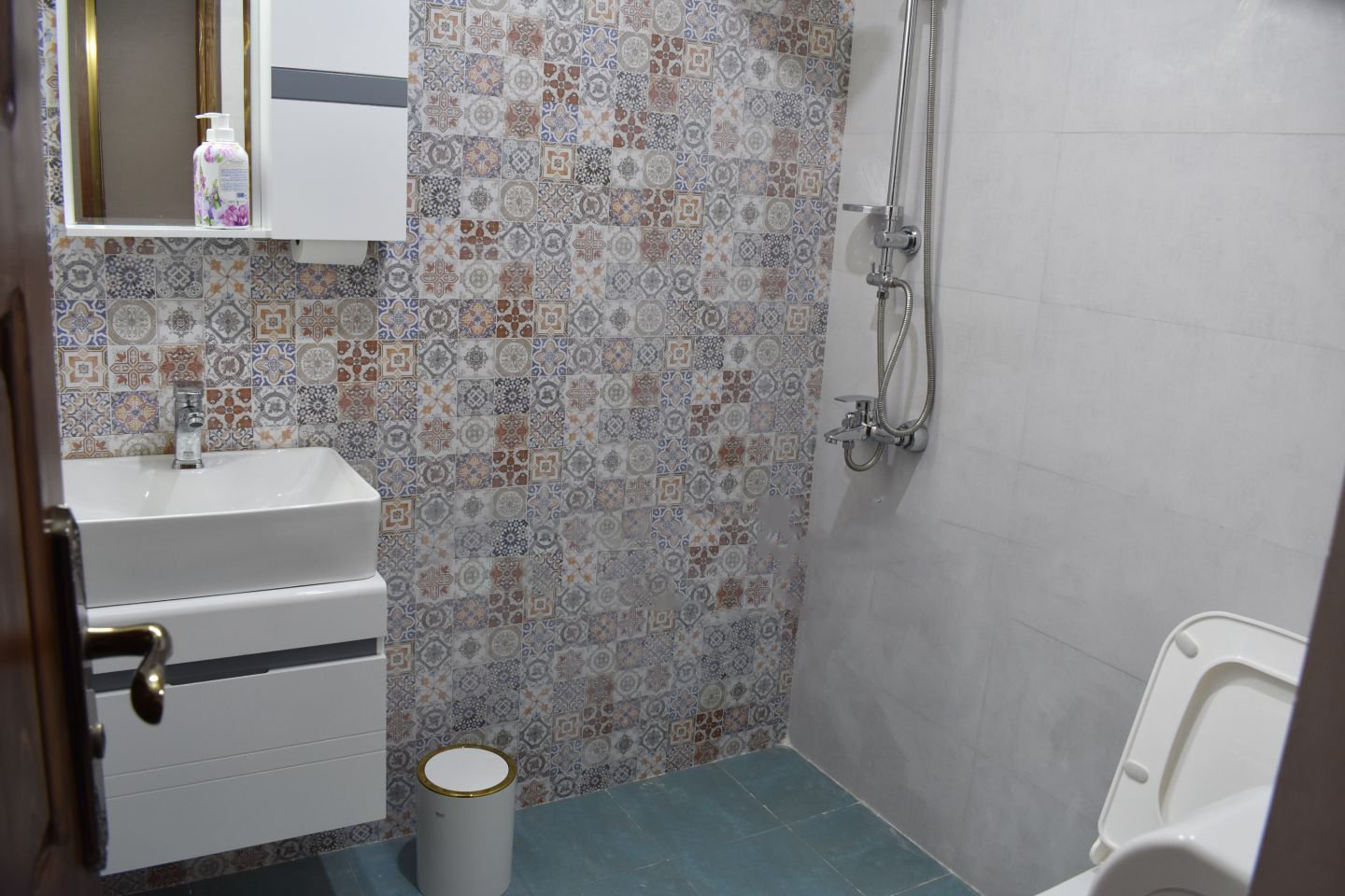 بومگردی مروارید - واحد گل نساء