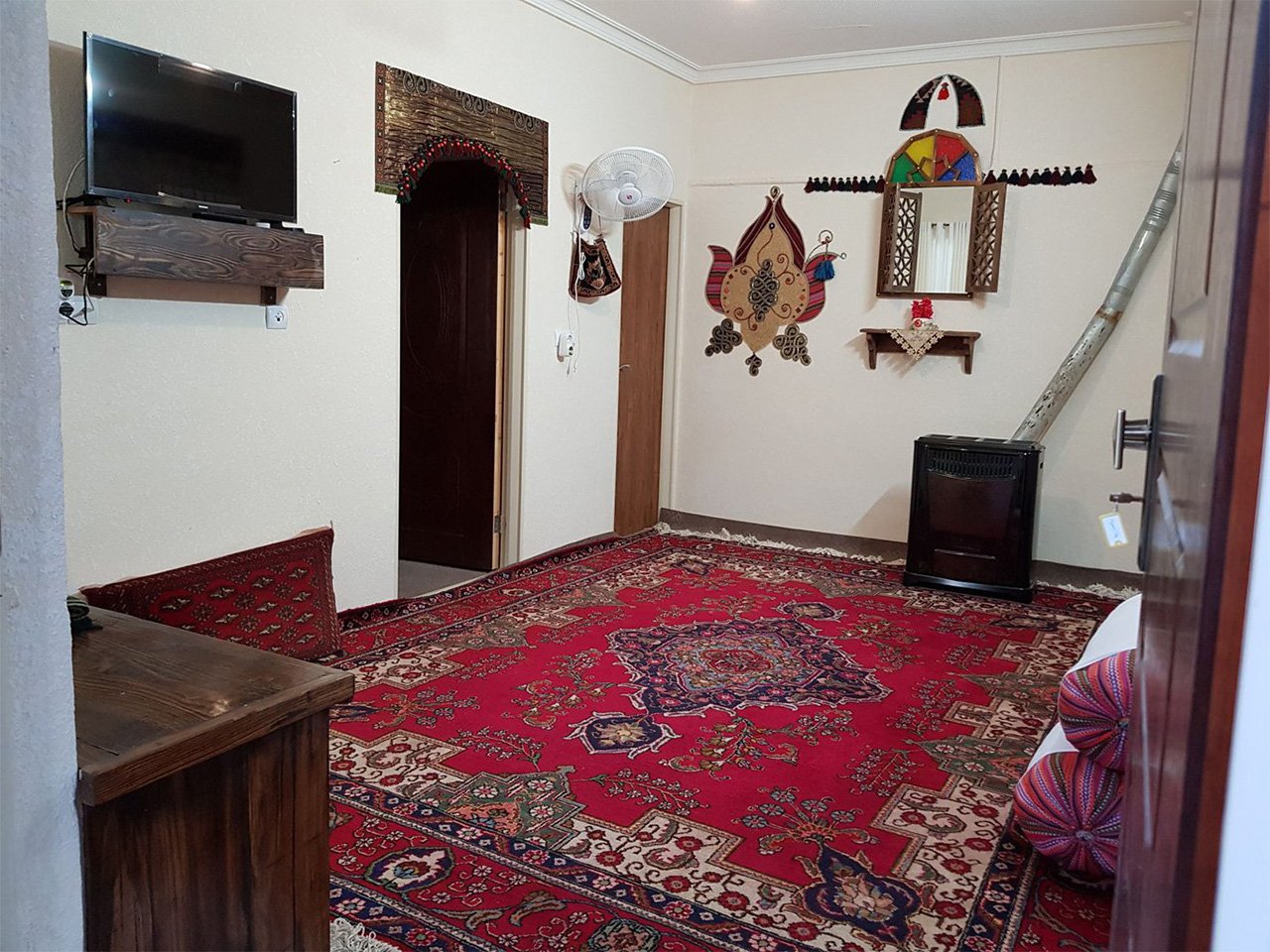 بوم گردی روژان واحد کردستان
