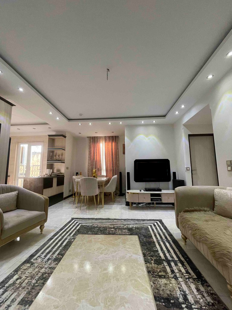 آپارتمان دوخوابه رز سعادت آباد