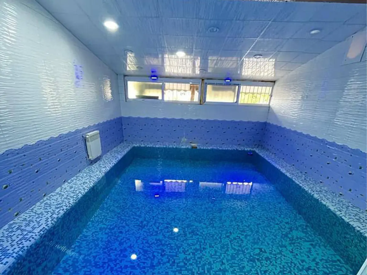 ویلا دوخوابه استخردار آبگرم جنگلی آرشام 1