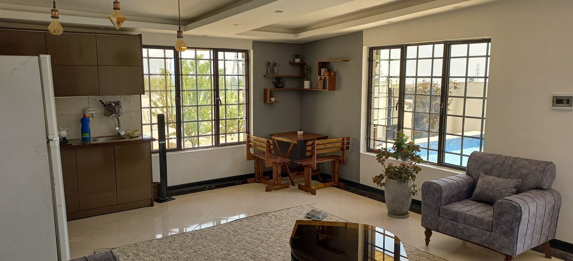 ویلا یک خوابه کوهستانی استخردار نیاوران 1