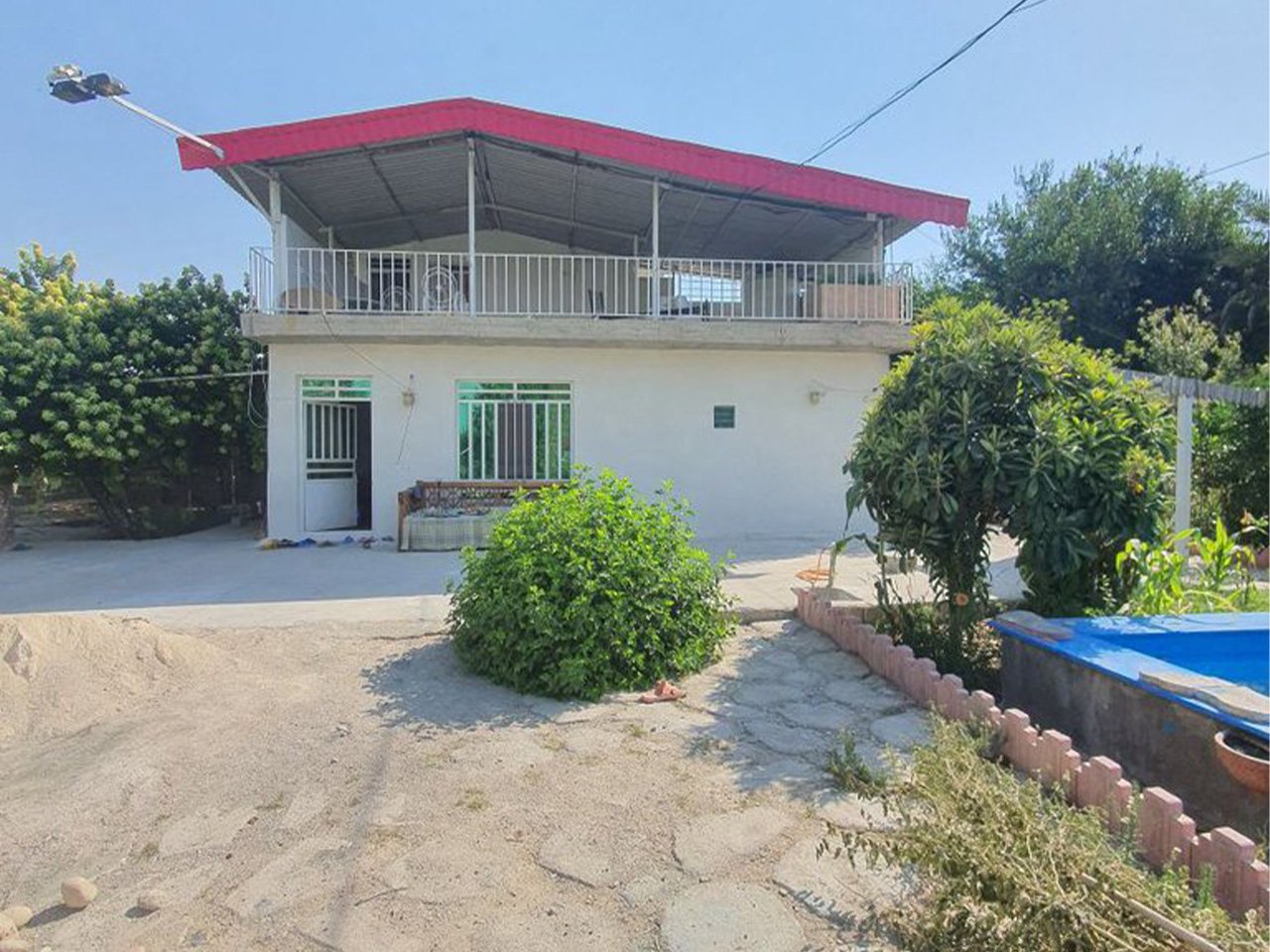 دوخوابه استخردار باغ سه راه کازرون