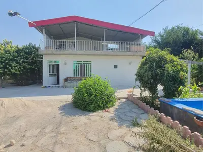 ویلا دوخوابه استخردار باغ سه راه کازرون