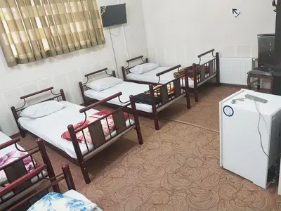 مسافرخانه عقابکوه - واحد پنج تخته