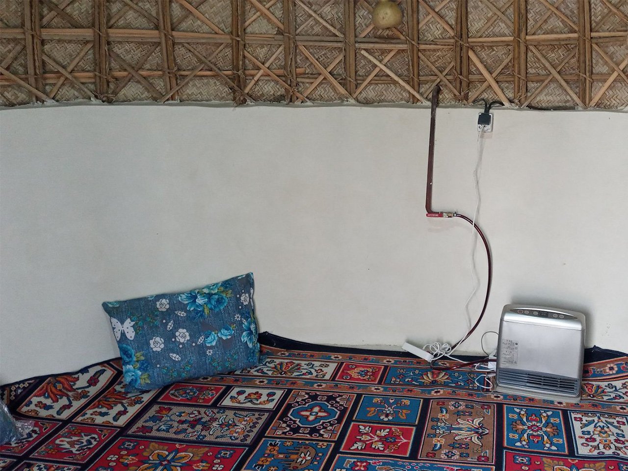 بوم گردی بومگردی روژان 1 - روژان - واحد کپر کردستان