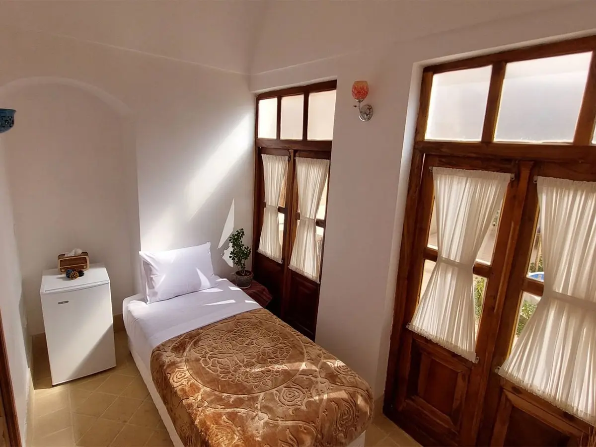 اقامتگاه سنتی گلابتون - واحد 1۰۹