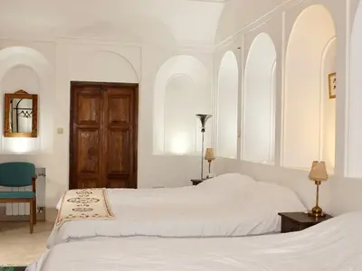 بومگردی عزیز خان - واحد دیبا