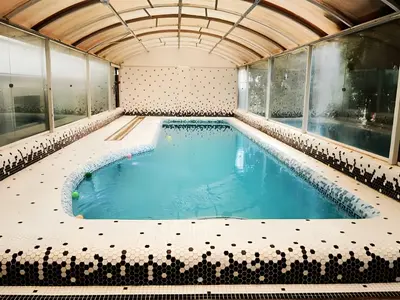 ویلا سه خوابه استخردار آبگرم شیشه ای شادپور