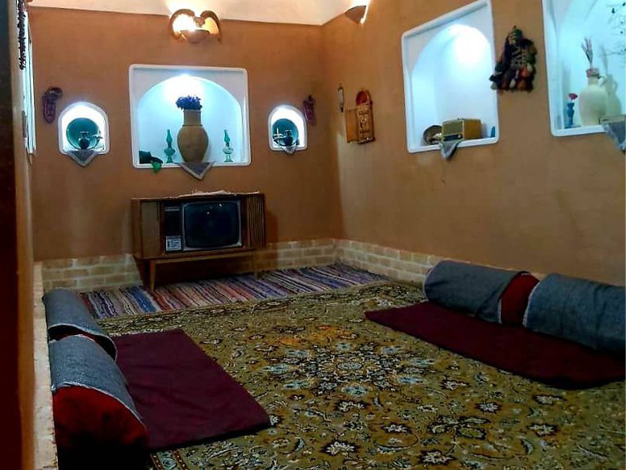 بوم گردی ترند خور - واحد ۱۰۶