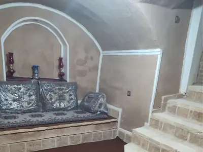 بومگردی گل ۱ - واحد 3