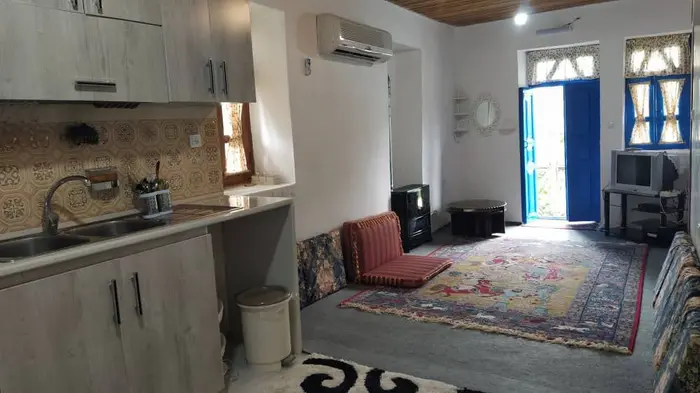 کلبه دوخوابه سنتی پدربزرگ