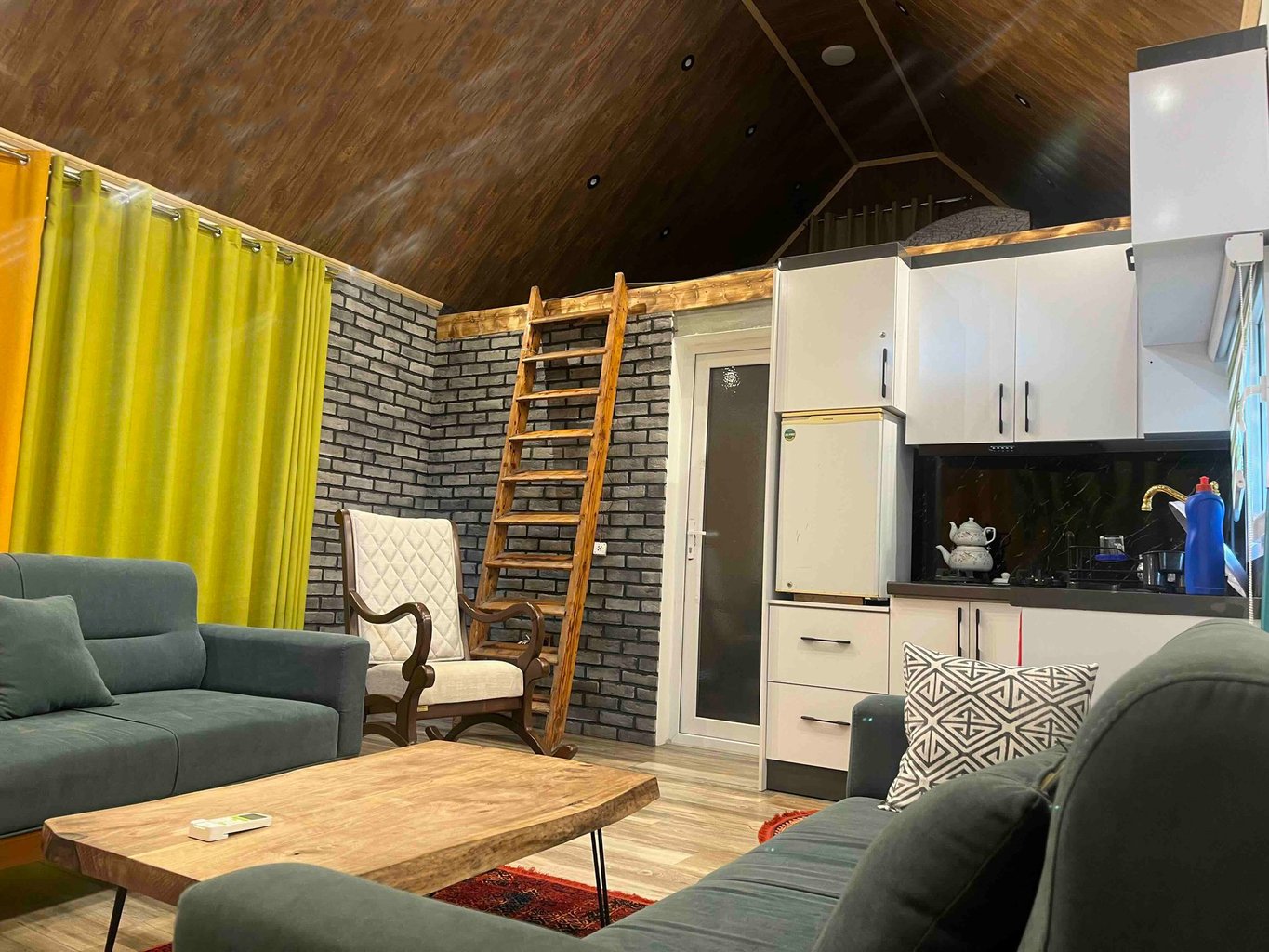 کلبه دوخوابه جنگلی آرتمیس