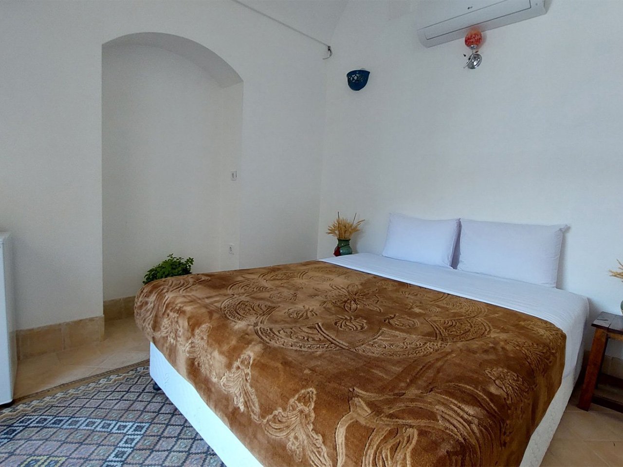 اقامتگاه سنتی گلابتون - واحد 10۲