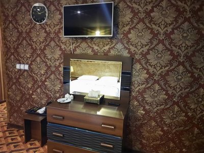 سوئیت اتابک - واحد ۴۰۳