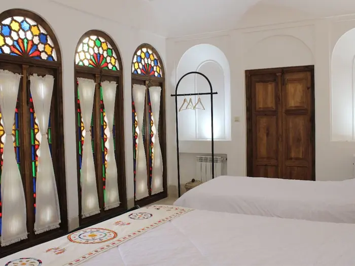 بوم گردی عزیز خان - واحد دیبا