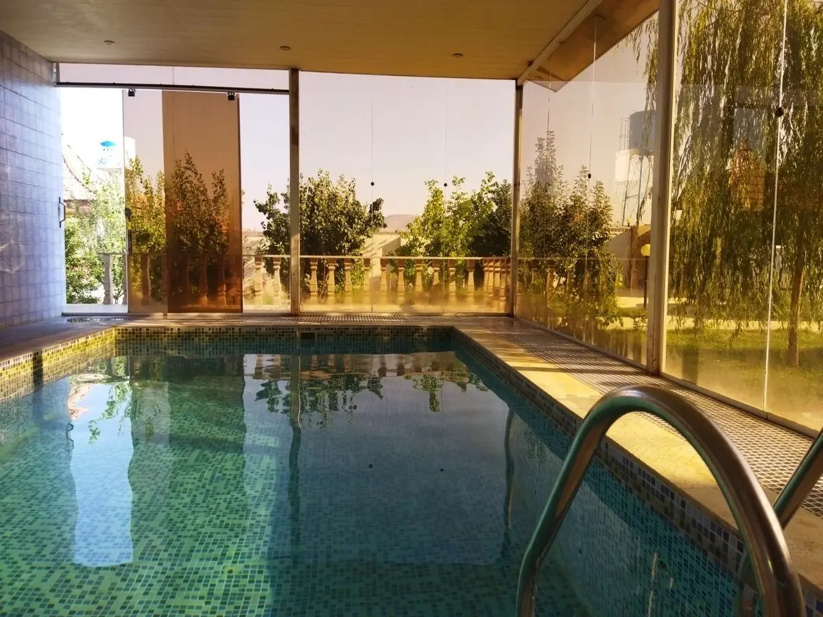 ویلا دوخوابه استخردار آبگرم مرادی 1