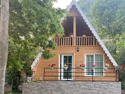 کلبه دوخوابه سوئیسی پوریا