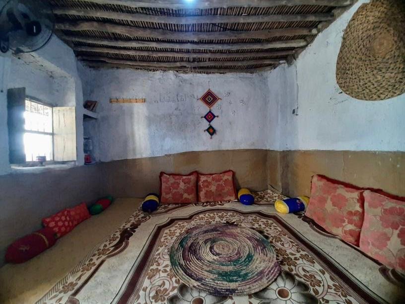 بومگردی گنبد نمکی کانی - واحد جَهْلِه