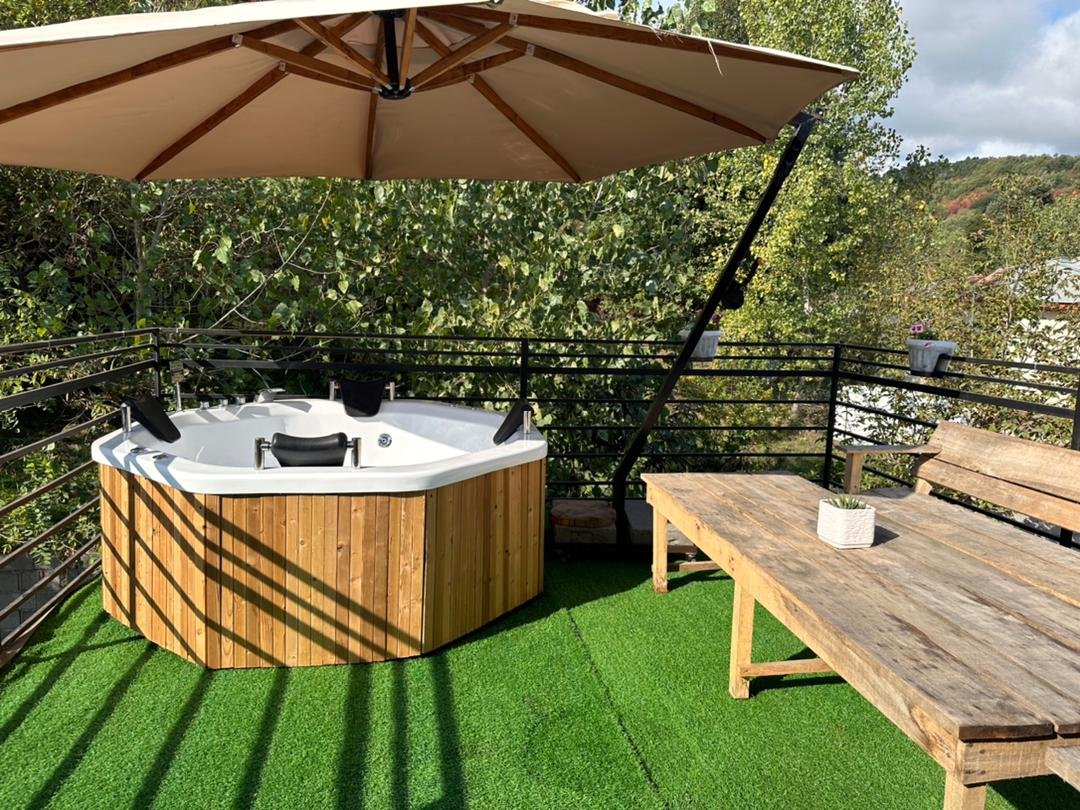 دوخوابه جکوزی دار سوئدی نور