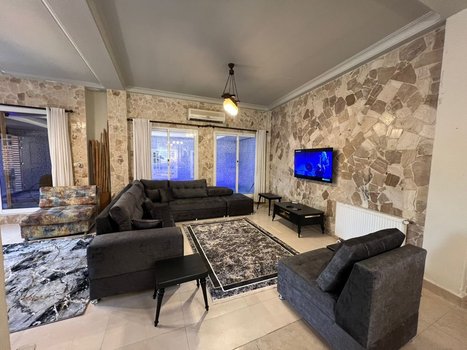 ویلا سه خوابه ساحلی استخردار آبگرم آرش