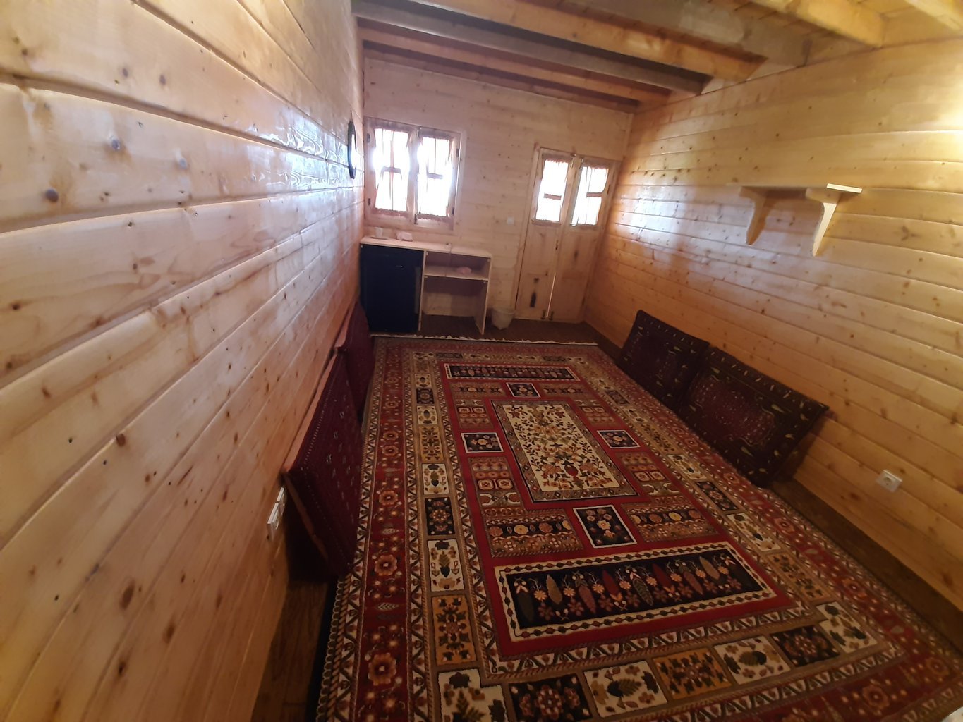 بوم گردی تی شین - برفنی