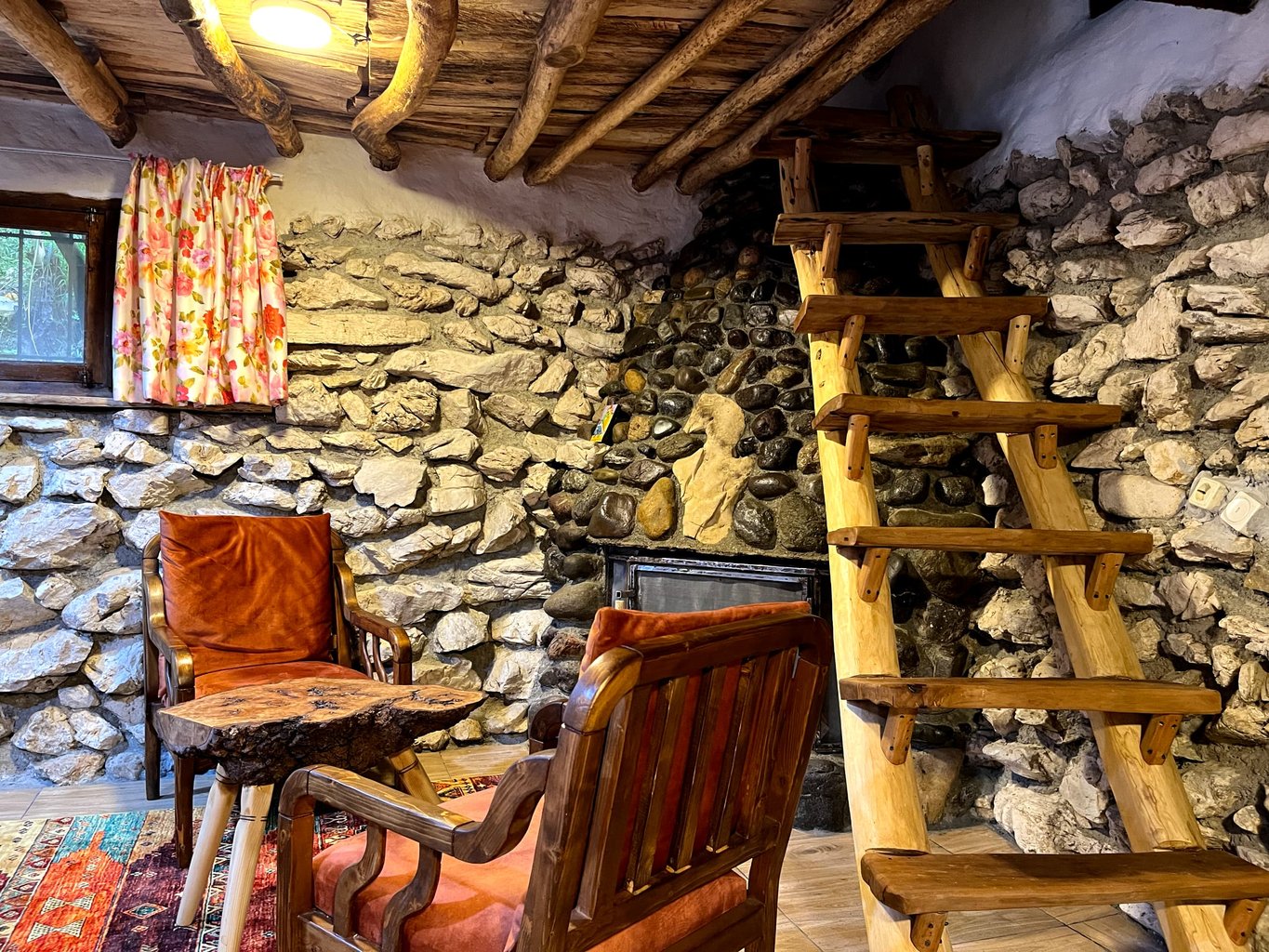 کلبه یک خوابه جنگلی حلما