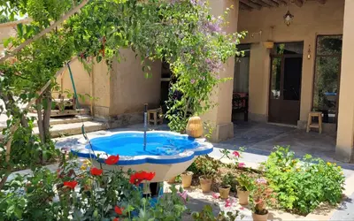 بومگردی موبد - واحد پستو