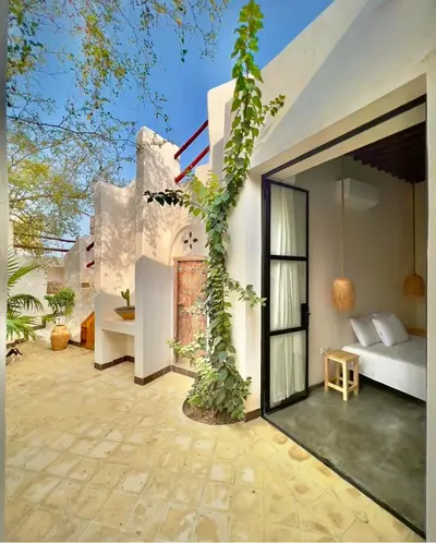 بومگردی دوخوابه ساحلی خانه سعدی