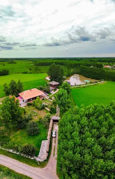 بومگردی پنج خوابه شهابی