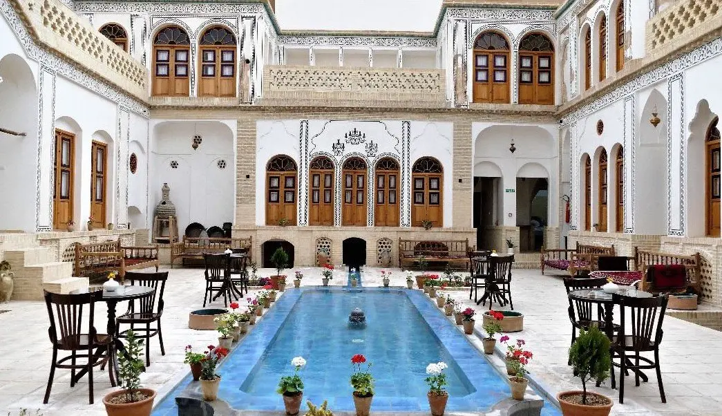 اقامتگاه سنتی سرای صباغیان - واحد جواهر