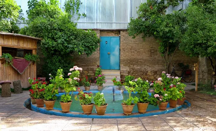 خانه باغ ایرانی واحد فروغ فرخزاد