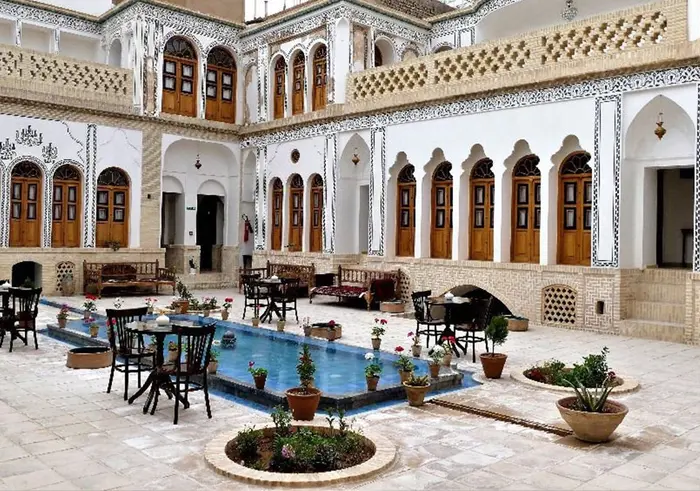 اقامتگاه سنتی سرای صباغیان - واحد مهتاب