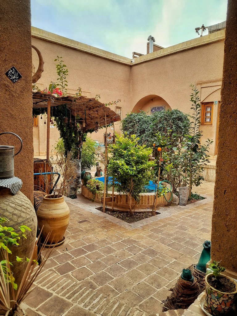 شمس تبریزی - واحد vip 129