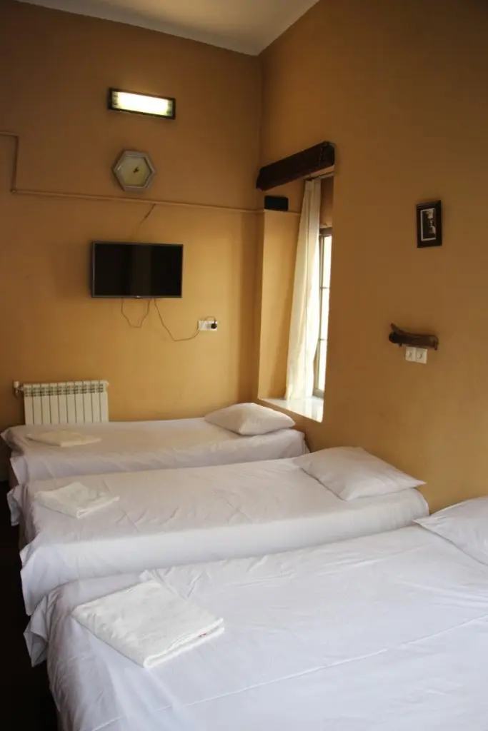 خانه باغ ایرانی واحد احمد شاملو