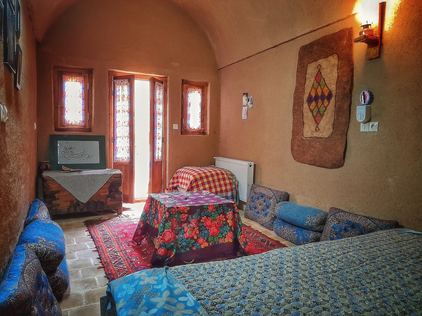 شمس تبریزی - واحد ۳۰۵