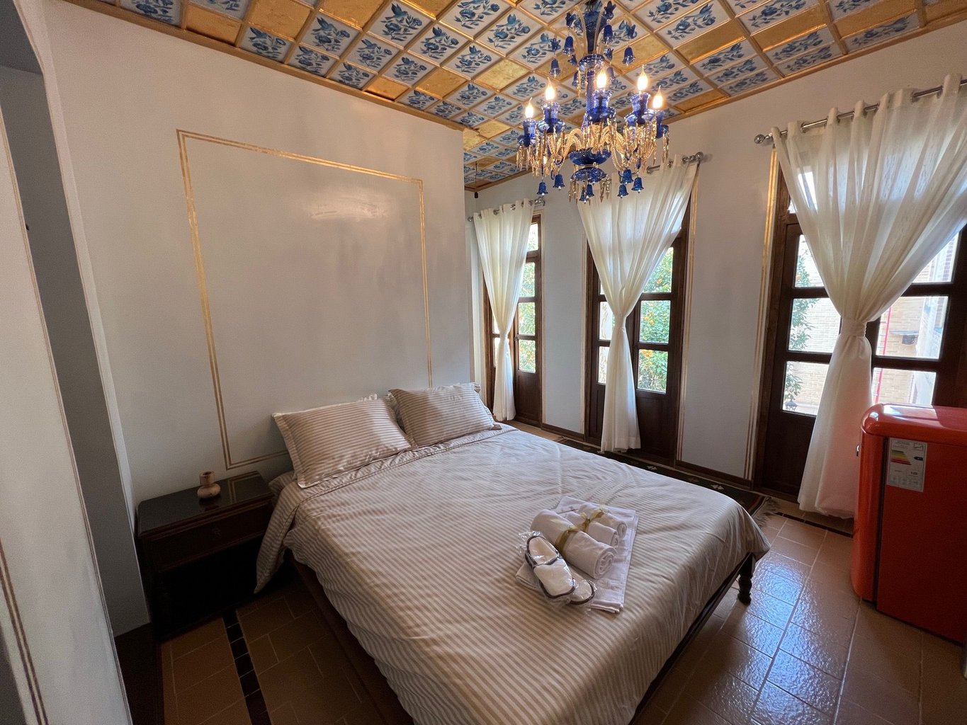 روزبهان - واحد زرین دخت