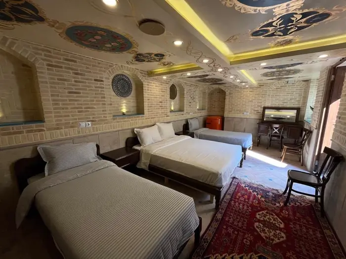 اقامتگاه سنتی روزبهان - واحد والا