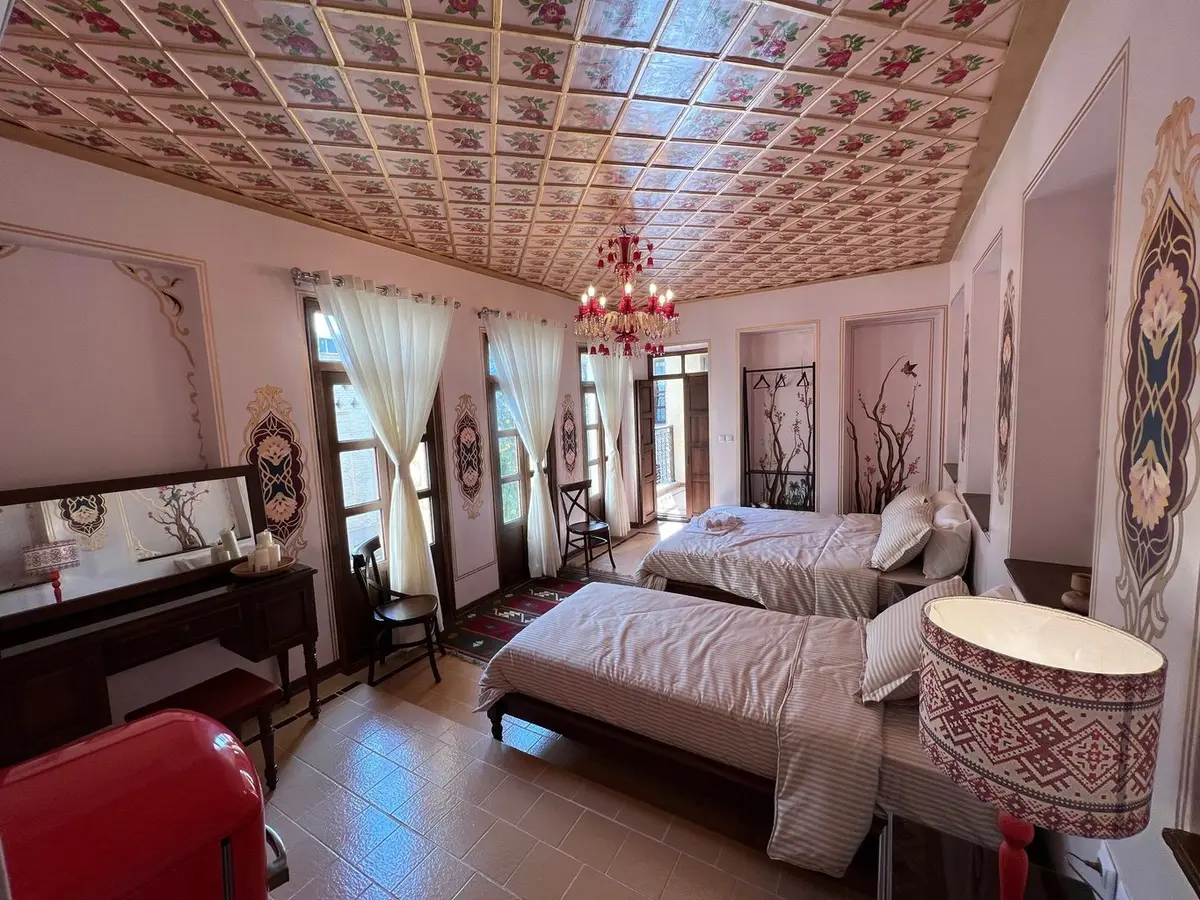 اقامتگاه سنتی روزبهان - واحد سیمین دخت