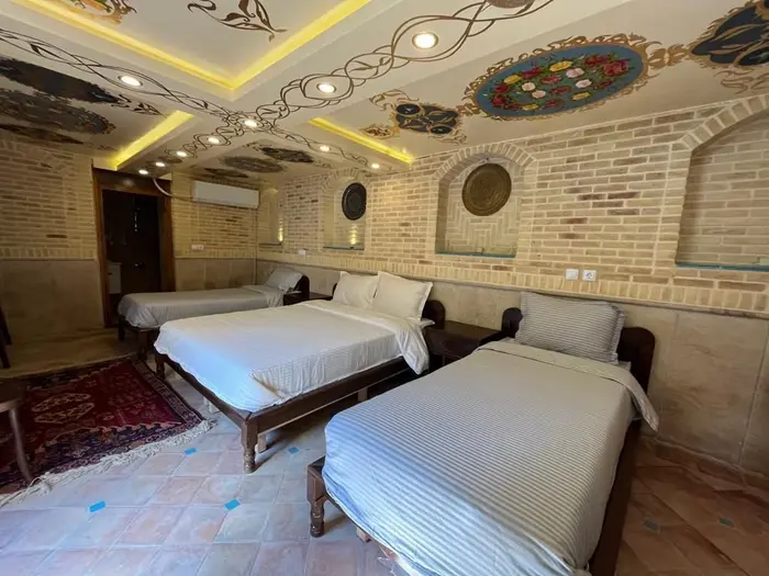 اقامتگاه سنتی روزبهان - واحد والا