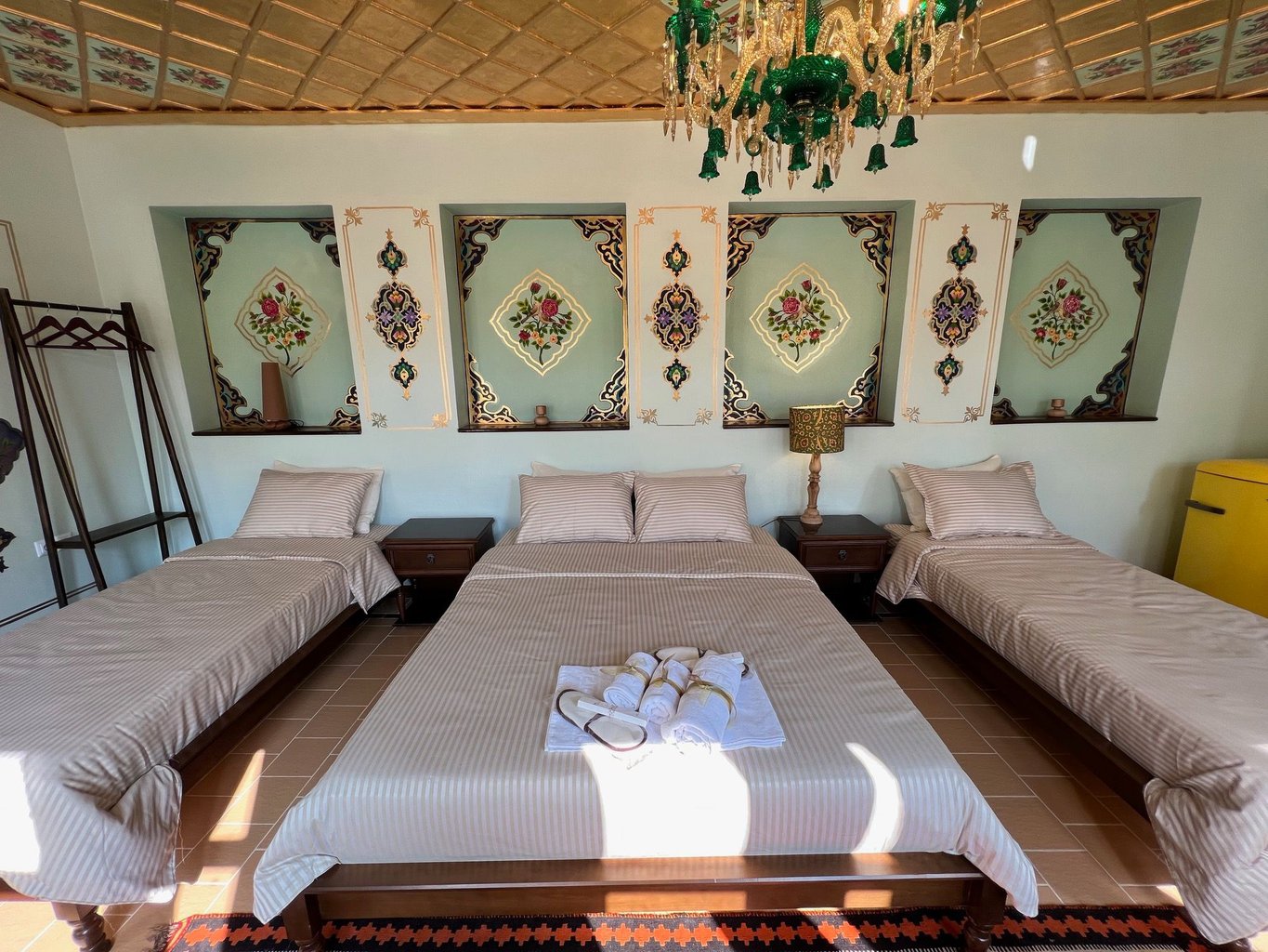 روزبهان - واحد ایران دخت