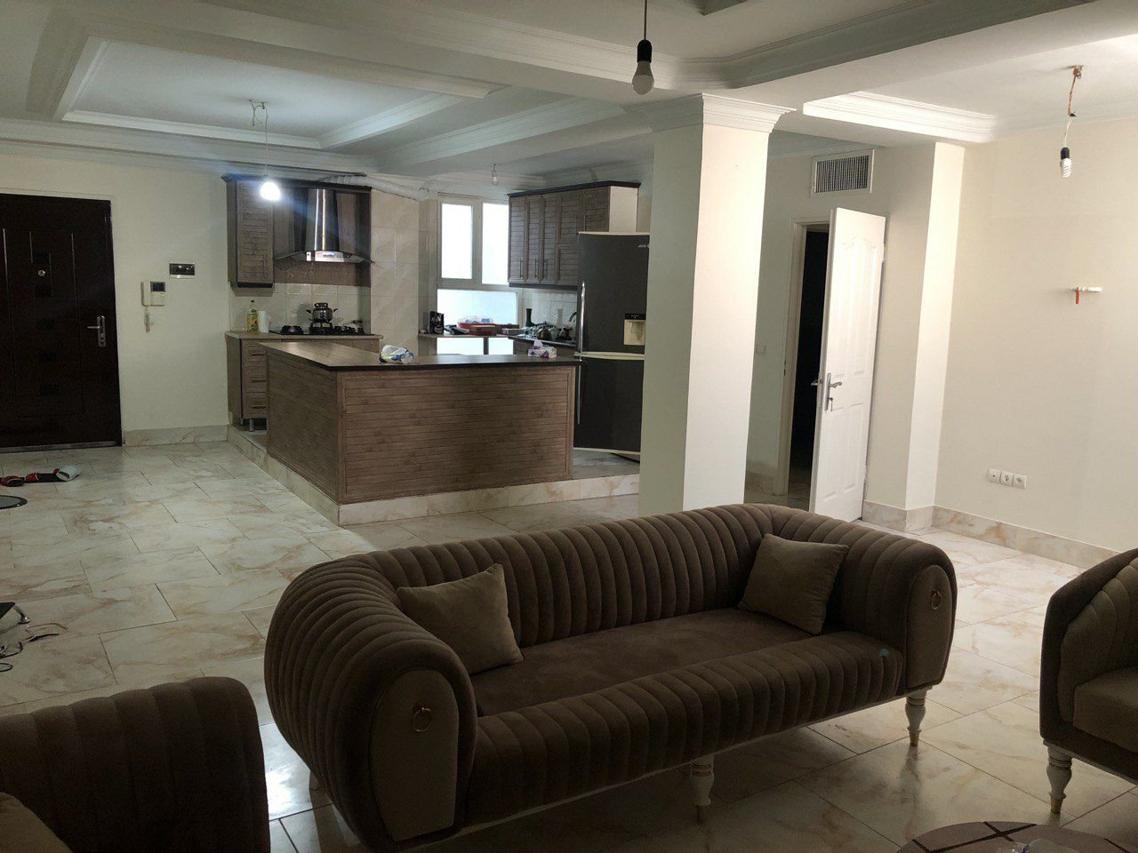 آپارتمان دوخوابه حسنی 1