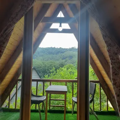 کلبه یک خوابه چوبی لفور 1