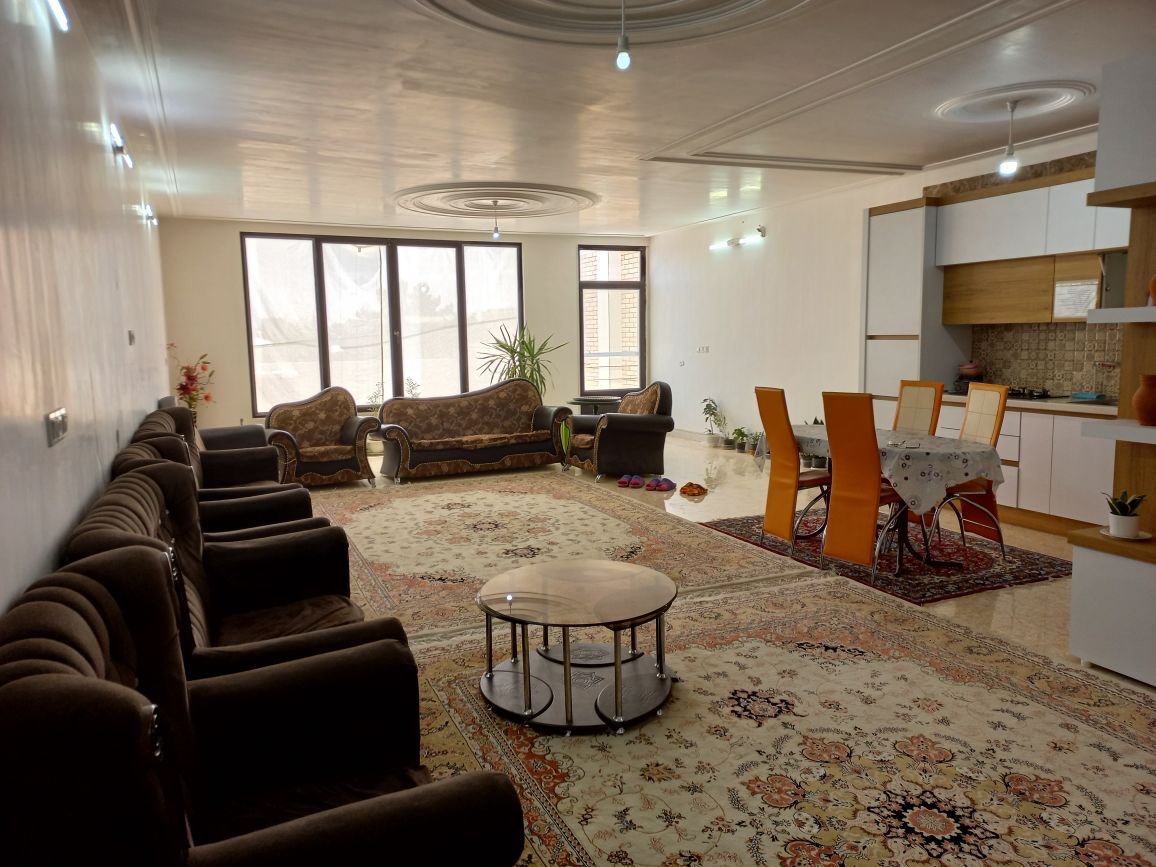 آپارتمان دوخوابه سایه روشن