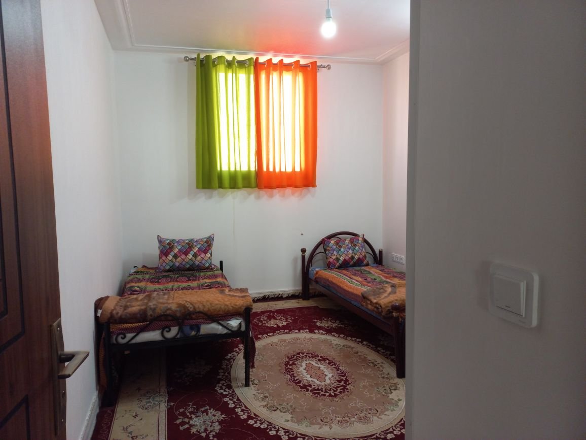 آپارتمان دوخوابه سایه روشن