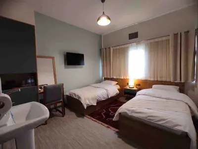 مسافرخانه شهریارنوین - واحد دوتخته ۱۰ کارگرجنوبی