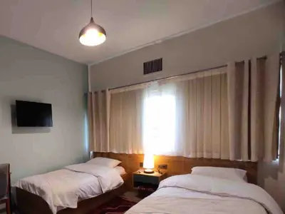 مسافرخانه شهریارنوین - واحد دوتخته ۵ کارگر جنوبی