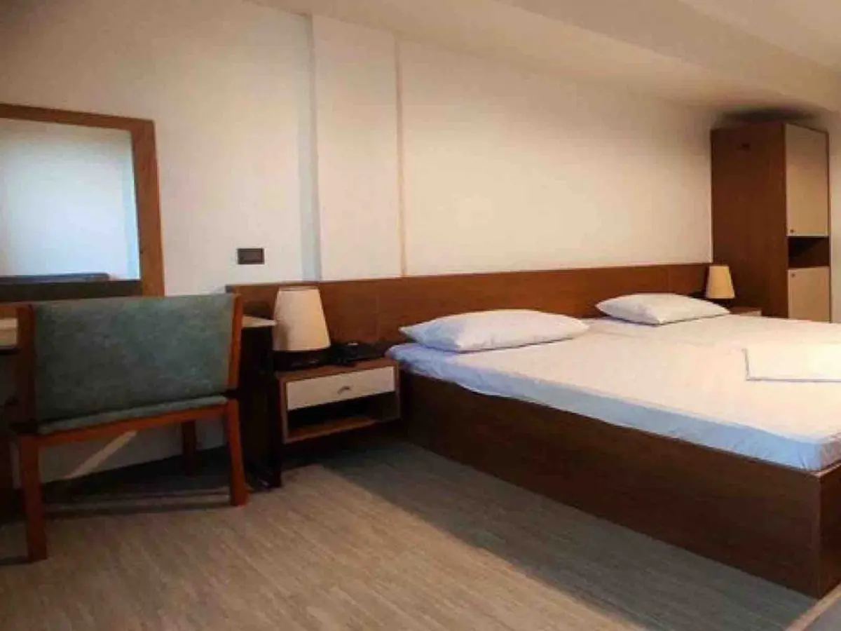 مسافرخانه شهریار نوین - واحد دوتخته کویین۴ کارگرجنوبی