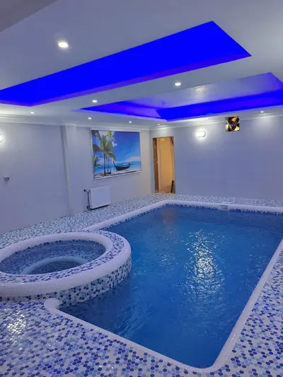 ویلا سه خوابه تریبلکس استخردار آبگرم سرخرود