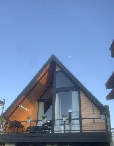 کلبه یک خوابه جنگلی شمع ساحل